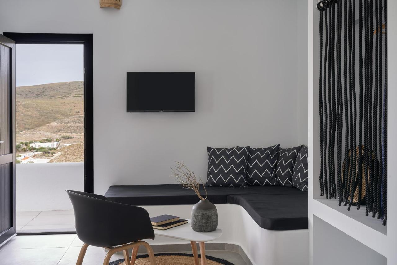 The Thermia Suites Китнос Экстерьер фото