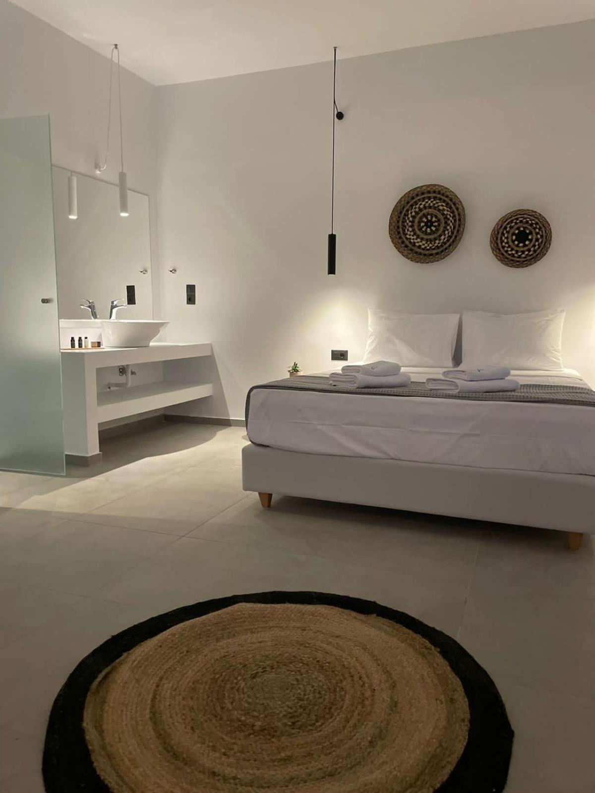 The Thermia Suites Китнос Номер фото